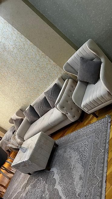 İşlənmiş, Divan, 2 kreslo