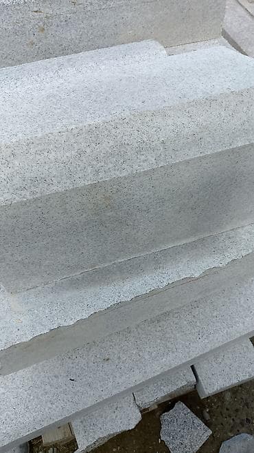 Сантехника: Qranit bardür daşları - Material: təbii boz qranit - Formaat: uzun — 2