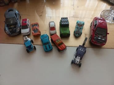Müxtəlif modellərdən ibarət oyuncaq maşın dəsti. Dəstə idman lalafo.az -da Müxtəlif modellərdən ibarət oyuncaq maşın dəsti. Dəstə idman