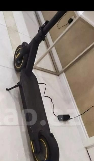 electro samokat: İşlənmiş Elektrik samokat 10", 501 - 750 Vt, > 45 km/s — 4