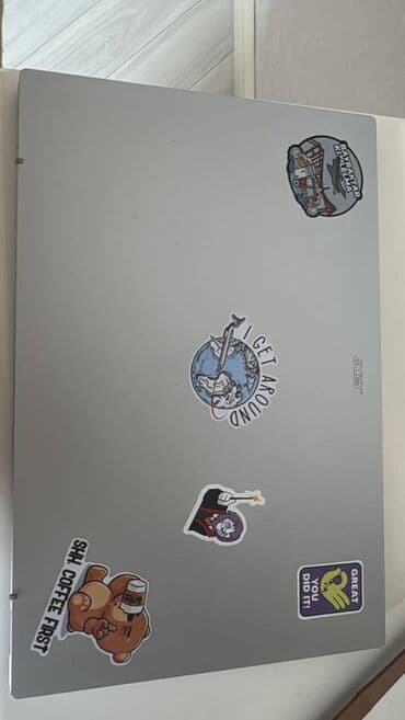 Əsas Xüsusiyyətlər: 	•	Model: Acer Extensa 215-57 	•	Prosessor: 13th