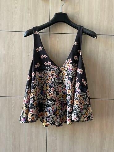 женские спортивные кофты: Qara rəngli qadın bluzası. Bu bluzanın qolları dirsəyə qədərdir və alt — 7