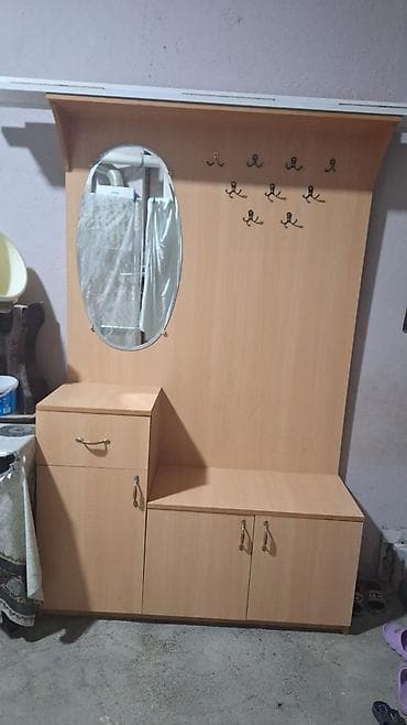 2 qapılı, Güzgülü, Digər rəng, Digər material, Açılan, Düz dolab — 1