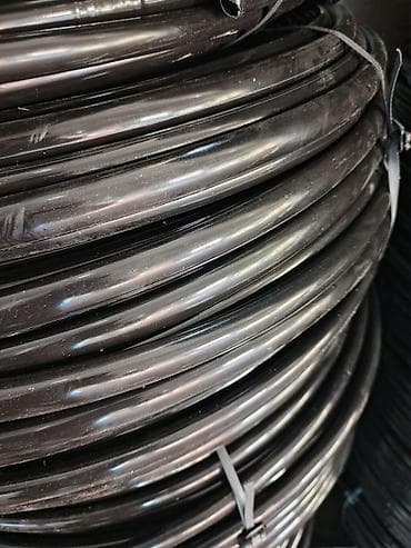 plastik boru satilir: Damcı suvarma borusu – polietilen (PE) materialdan, tünd rəngli, hazır — 6