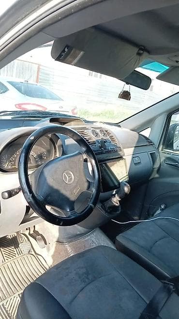 kompressor teh: Mercedes-Benz Vito (W639) mikroavtobus - Korpus rəngi: ağ - Kuzov: 5 — 2