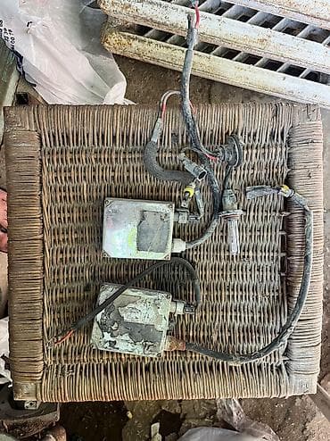 yer belleyen masin: Ksenon aparati, islek veziyetde! — 1