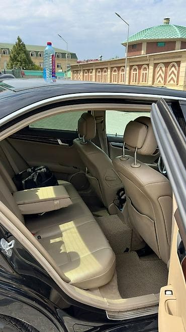 cesqa turbo az: Mercedes-Benz C 250: 8.1 l | 2011 il Sedan — 10
