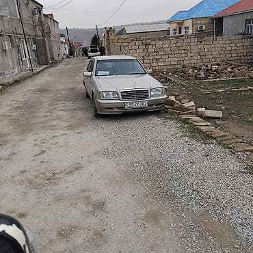 lada priora 2015: Mercedes-Benz S-Class: 2.8 l | 1995 il Sedan — 10