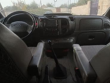 Aksesuarlar və tüninq: Ford Transit: 2 l | 2002 il 561381 km Mikroavtobus — 3