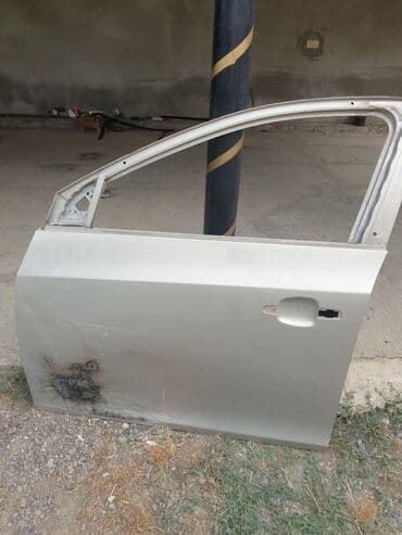 prado qapi: Sol ön, Chevrolet CRUZ, 2011 il — 1