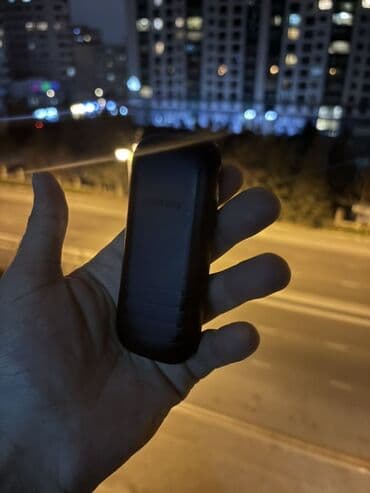 HTC: Samsung E1225, < 2 GB Memory Capacity, rəng - Qara, Düyməli — 2