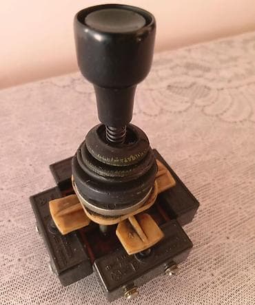 Krestovin Sənaye tipli joystick tipli istiqamətləndirici idarəetmə — 4