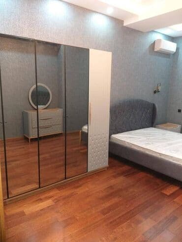 maştağada satdıq evlər: Mənzil Heydər Əliyev sarayinin yaxinliğinda yerləşir. Həmçinin 28 May — 2