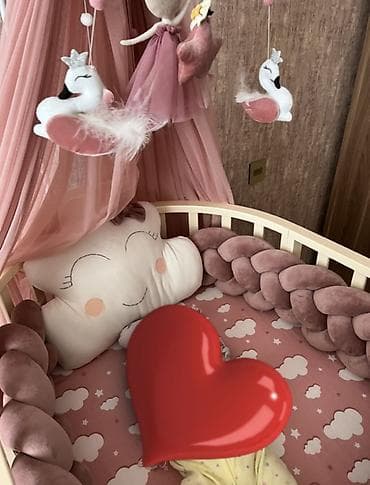 Pledlər: Uşaq beşiyi üçün zərif dekor və tekstil dəsti Tərkibi və — 1