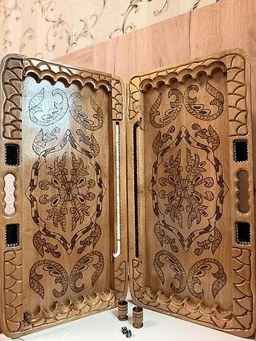 Спортивные игры: Əl işı – oyma naxışlı taxta nərd dəsti - Material: bərk ağac (tam — 2