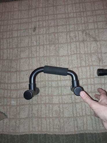 Dəbilqələr: Məhsul: Push-up tutacaqları (2 ədəd set) Təsvir: - Evdə və ya idman — 2