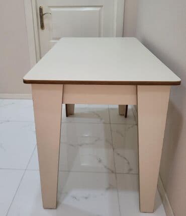 mətbəx masası: Mətbəx masası, İşlənmiş, Açılmayan, Laminat, Dördbucaq masa — 3