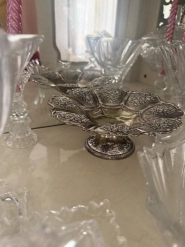 Gümüşü rəngli dekorativ meyvə/şirniyyat qabı - Material: metal
