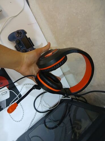 Mətbəx texnikası: Oyun kaputeridir sadece manitoru yoxdur klavis isiqlidir bulutsnanda — 2