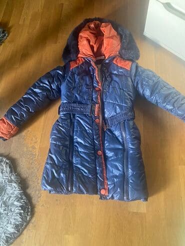 7-9 yas ucun kurtka keyfiiyetli ici qalindi demek olar geyinilmeyib