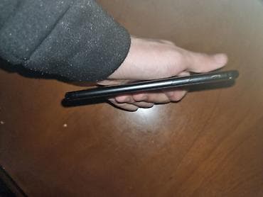 iphone 7 islenmis: IPhone 7, 32 GB, Qara, Barmaq izi — 4