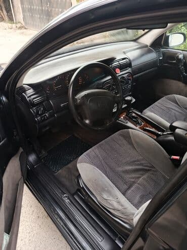 Yağlar və avtokimyəvi maddələr: Opel Omega: 2.5 l | 1995 il 33667 km Sedan — 10