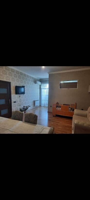 qara qarayev kiraye evler ucuz qiymete: Xırdalanda Kristal abseronda 13 mertebeli binanın 13-cü mərtəbəsində — 2