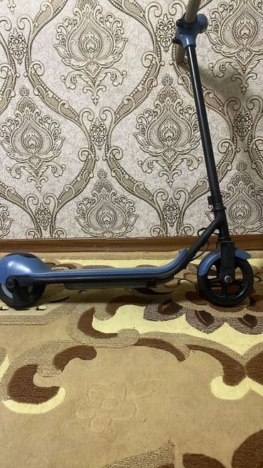 moped qiymətləri: Iki təkərli skuter elektrikli.Ancaq adaptri yoxdur.130 manat asagi — 2