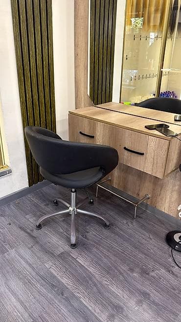 8 eded kreslo her biri 120 azn. Unvan 28 May NigazPeşəkar salon