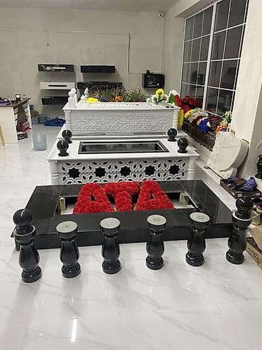 cografiyaya aid sekiller: Məhsul: “ATA” sözlü süni gül kompozisiyası - Qırmızı rəngli süni — 3