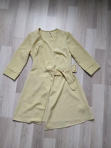 beli: - Məhsul: Qadın paltosu/plaş - Rəng: Açıq sarı (pastel ton) - Model — 1