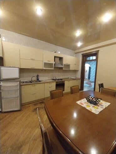 аренда нежилого помещения под офис: Ofis üçün hazır iş otaqları Xüsusiyyətlər: - Geniş və işıqlı — 9