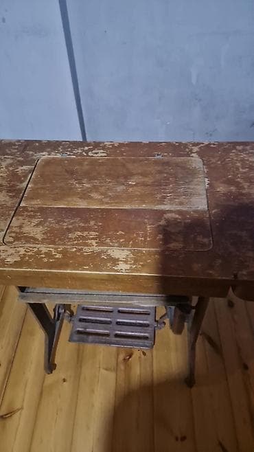 nerd taxta satisi: Pedalla işləyən köhnə tip tikiş maşını – taxta masalı komplekt - — 1