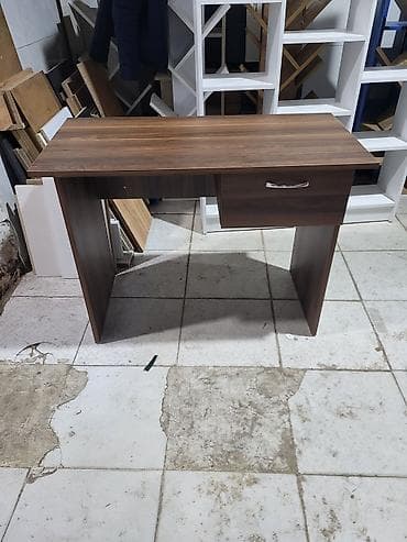 Düz masa, Polkasız, Siyirməli, Teksturalı laminat