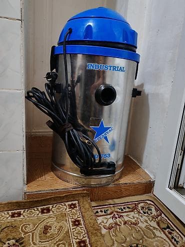 Tozsovuran avadanlığı: CLEANVAC WD 753 sənaye tipli tozsoran Məhsul əla vəziyyətdədir 1 ay — 3