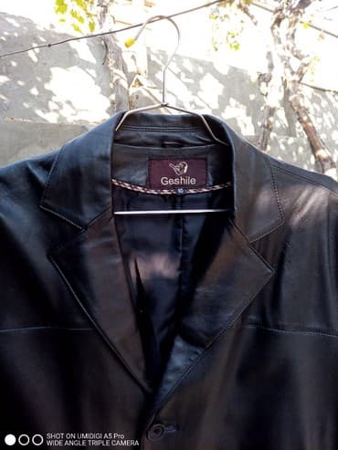 kurtka zara: Yaz . Payiz ucun Temiz Layka deri pencek . Cox Seliqeli geyinilib — 1