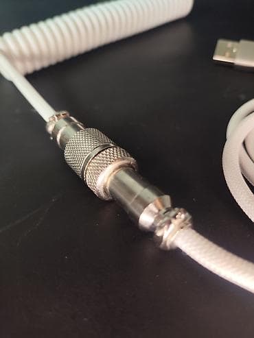 Musiqi alətləri: Məhsul: USB-A – USB-C koil (bükümlü) klaviatura/aksesuar kabeli — 2