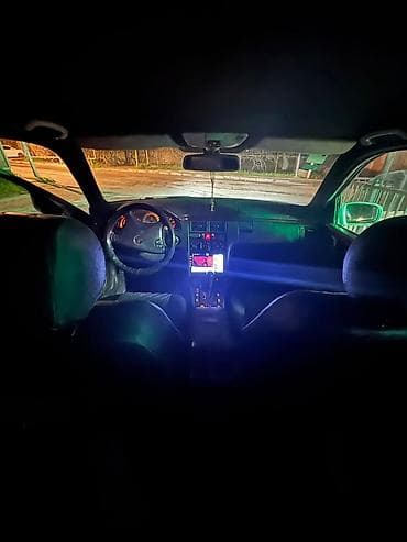 mercedes 600: Mercedes-Benz E-Class (W210) sedan - Kuzov: 4 qapılı sedan, gümüşü — 9