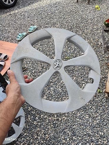 disk kalpaklar: İşlənmiş Kolpak Toyota R 15 — 1