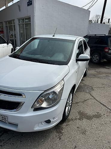 niva oturacaqlar: Chevrolet Cobalt: 1.6 l | 2024 il 120000 km Sedan — 3