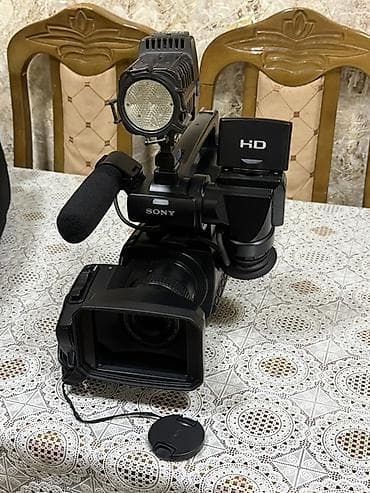 Məhsul: Sony HD peşəkar video kamera komplekti Xüsusiyyətlər: - HD