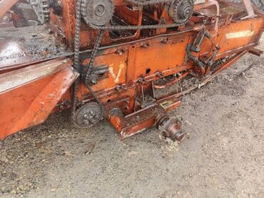 Мототранспорт: Saman presi – qoşqu tipli, traktorun arxa çıxış milindən (PTO) ötürücü — 7