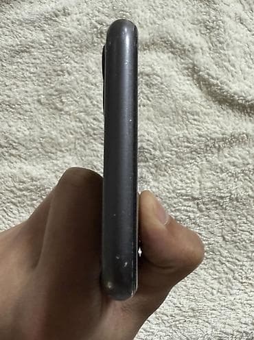 iphone se 2016 ekran: IPhone 11, 128 GB, Qara — 4