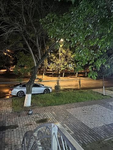 mebel ustaları: Salon da kreslo icarəyə verilir. Yan yana olan kreslodan doldakı,ünvan — 7