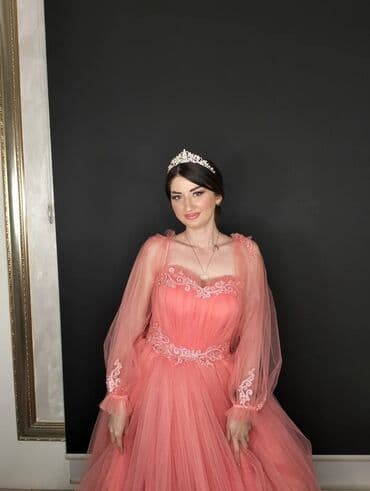 müəllim iş elanları: Madel İş axtariram Mağazada paltar reklami ederem canlı acib Boy 168 — 7