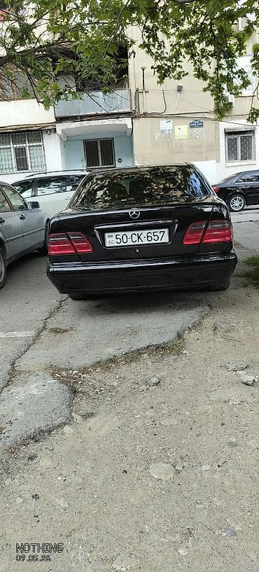 kon: Mercedes-Benz E-Class: 2.7 l | 2000 il Sedan — 9