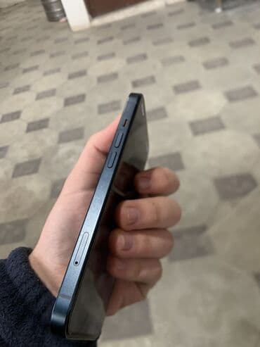 samsung wifi tv 82 ekran: IPhone 13, Mavi, Simsiz şarj — 4