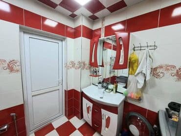 badamdarda kohne bina evleri: Həzi Aslanov metrosuna yaxin Qədir Məmmədov kucesində 13 mertebeli — 17