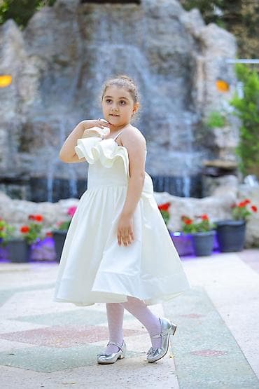 Donlar: Uşaq üçün ağ ziyafət/şənlik donu - Model: tək çiyin üzərində iri — 1