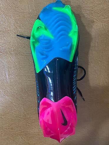 nike krasovkalari: Butslar İşlənmiş — 3